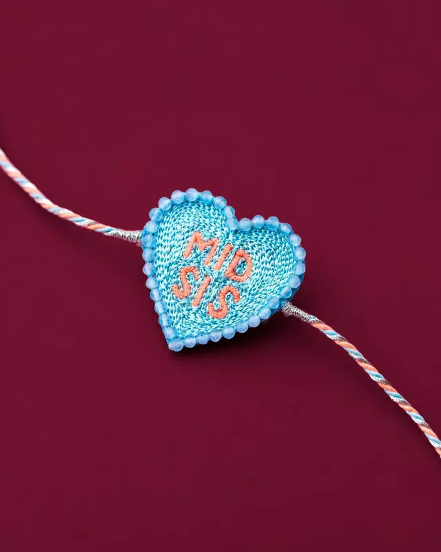 Mid Sis Heart Embroidered Rakhi