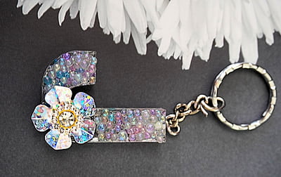 'J'QUEEN LETTER KEYCHAIN 'J'QUEEN LETTER KEYCHAIN