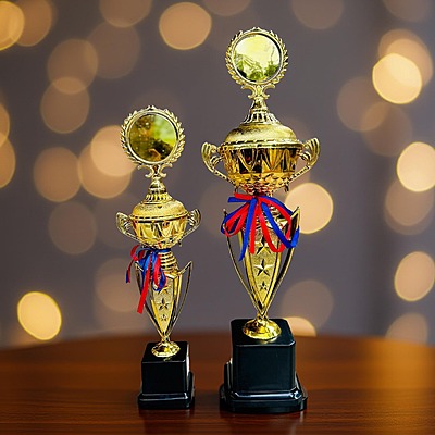 E-PC208L TROPHY 18% 49CM