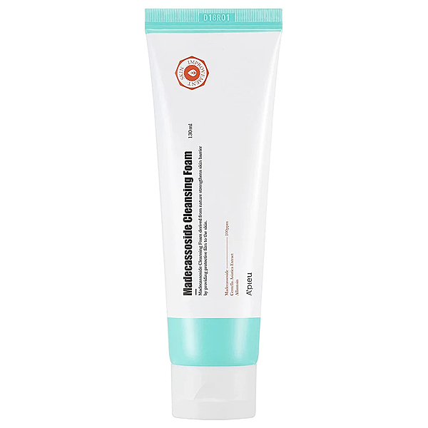 A'pieu MADECASSOSIDE CLEANSING FOAM (130ml)