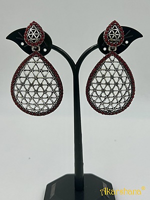 Oxidised Metal Dangles A1TJ00015C