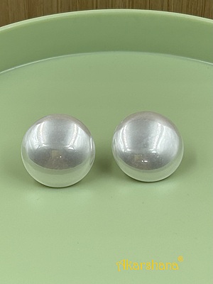 Acrylic Big Flat Pearl Studs A6FJ00123 Acrylic Big Flat Pearl Studs A6FJ00123