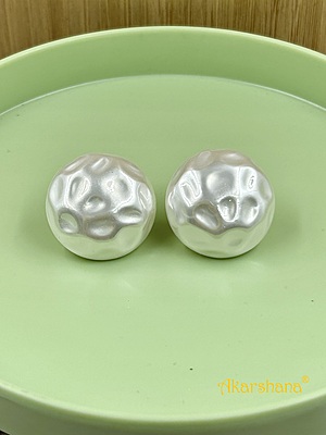 Big Flat Hammered Acrylic Pearl Stud A6FJ00221A