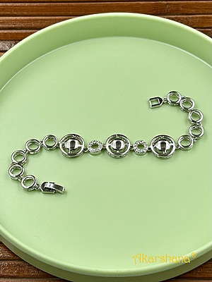 Stone Studded Round Link Bracelet A7FJ00004F