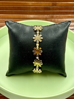 Anti Tarnish Gold Kada Bracelet with Stones A7FJ00016E