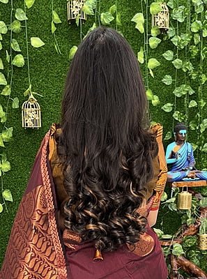 Medium Curled hair Extension Type 2 Medium Curled hair Extension Type 2