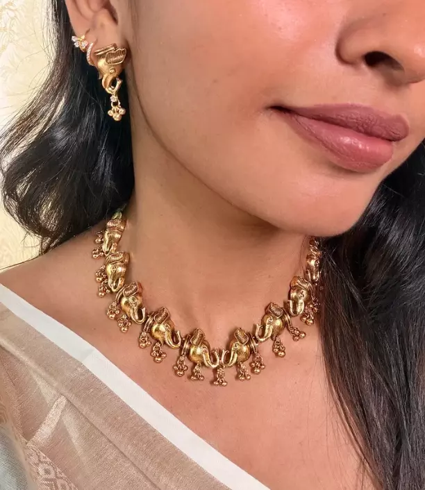 368- Elephant Motif Necklace Set