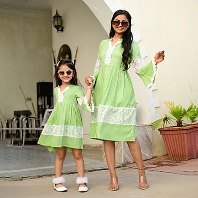 Alluring Mother Daughter Dress Combo Catalogue 1 - Pista