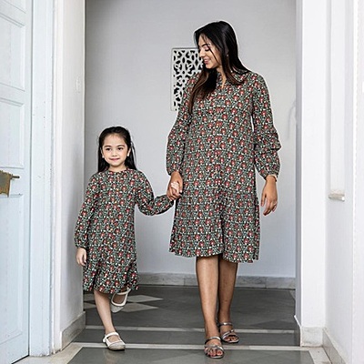 Alluring Mother Daughter Dress Combo Catalogue 4-Brown-1