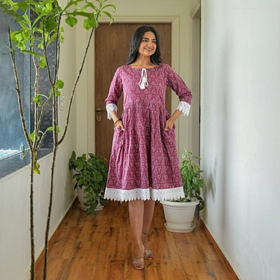 Alluring Mother Daughter Dress Combo Catalogue 5-Pink-3