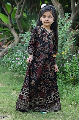 Alluring Mother Daughter Gown Combo Catalogue 2-Black-2