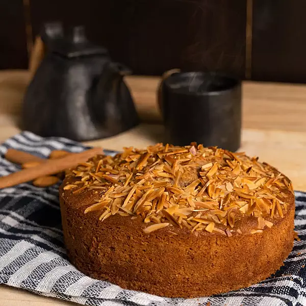 Almond Cinnamon Cake 250 Gms - Gourmestan