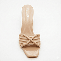 Amazing Heeled
