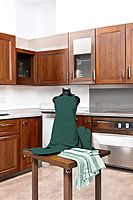 Kitchen Combo Set – Apron, Mitt, Holder & Towels