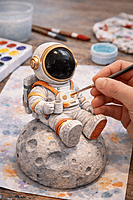 Astronaut on Moon