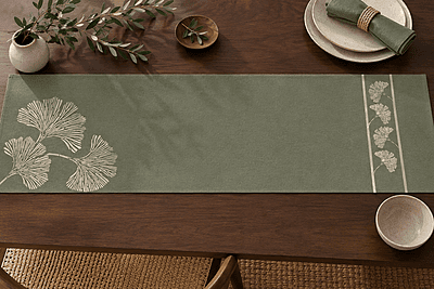 LEAF GREEN RUNNER