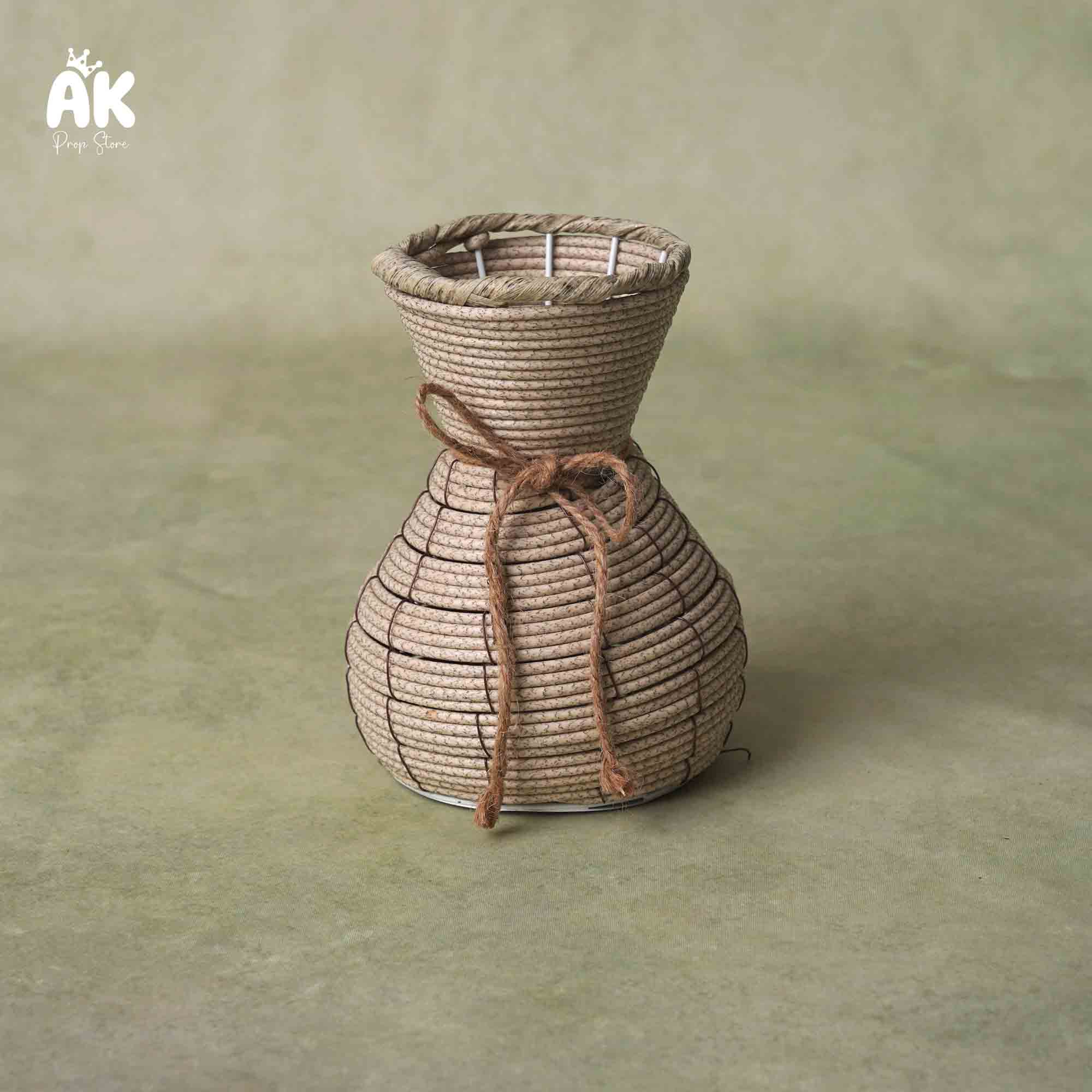 Jute vase