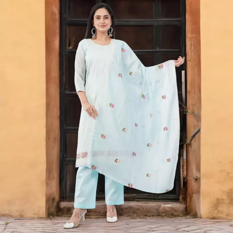 LIGHT BLUE COTTON BLEND SALWAR SUIT SET WITH FLORAL DESIGN