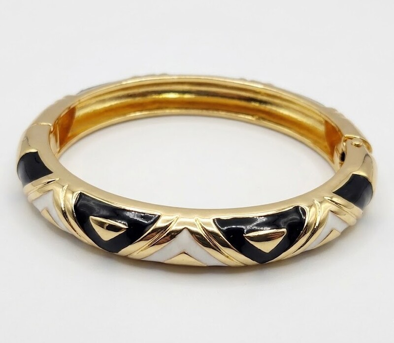 Florium™ Sleek Emanel Cuff Bracelet [BRENCF-03A]