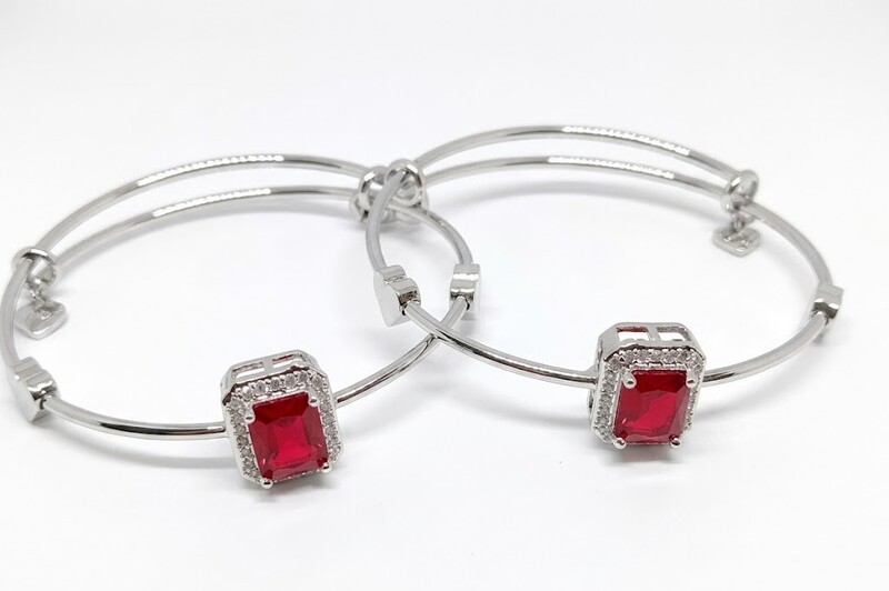 Florium™ Sleek Cuff Bracelet [BRSSCF-41A]