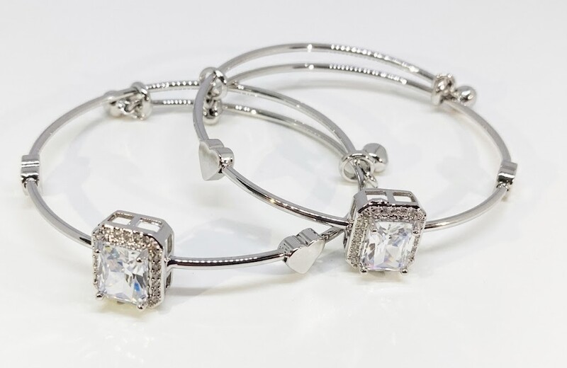 Florium™ Sleek Cuff Bracelet [BRSSCF-41B]