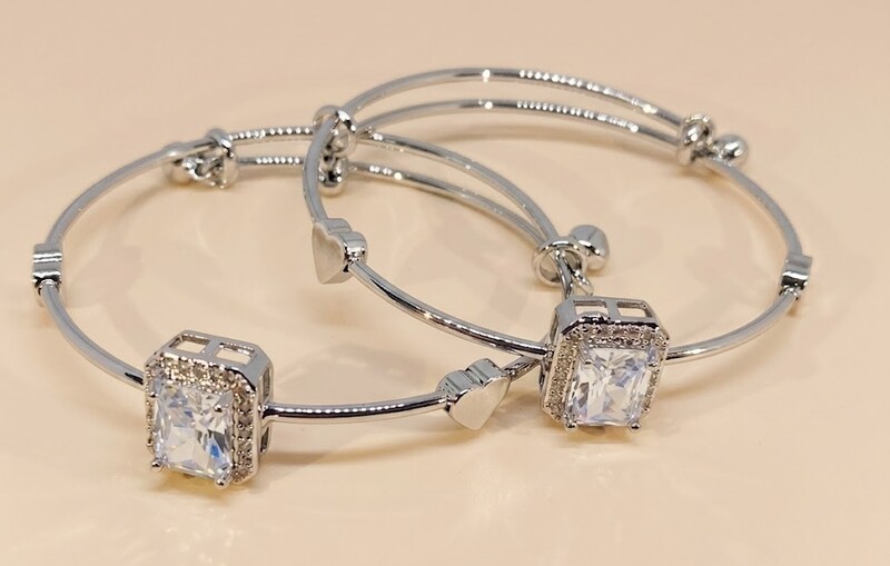 Florium™ Sleek Cuff Bracelet [BRSSCF-41B]