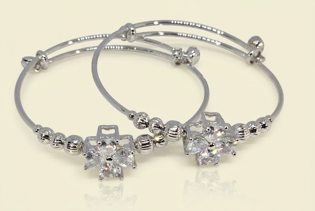 Florium™ Sleek Cuff Bracelet [BRSSCF-42A]