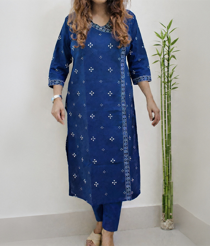 Bandh Pehlu Kurta Set - Blue