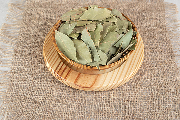 Regular--Bay leaf-Spices