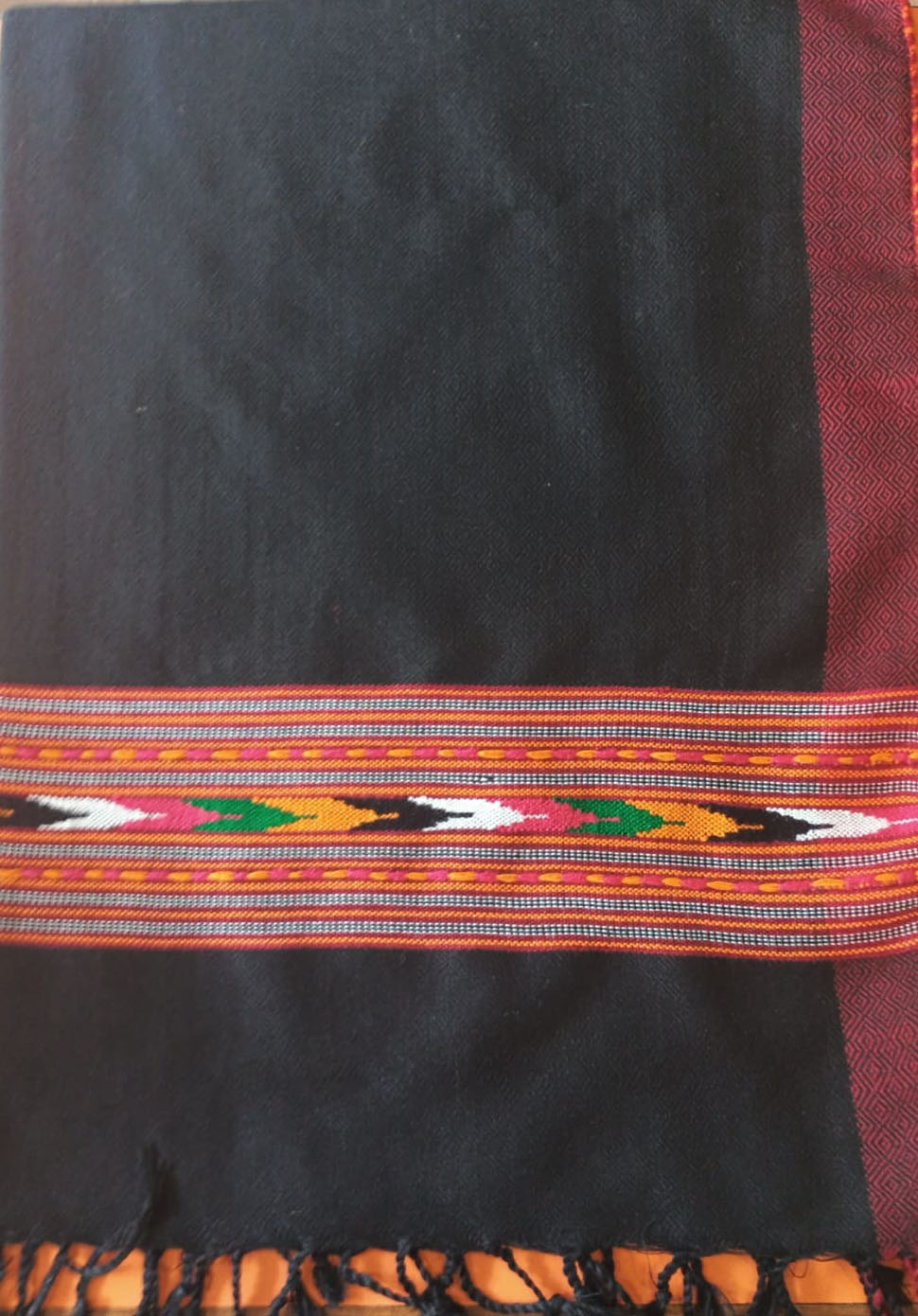 Black with dark strip stall