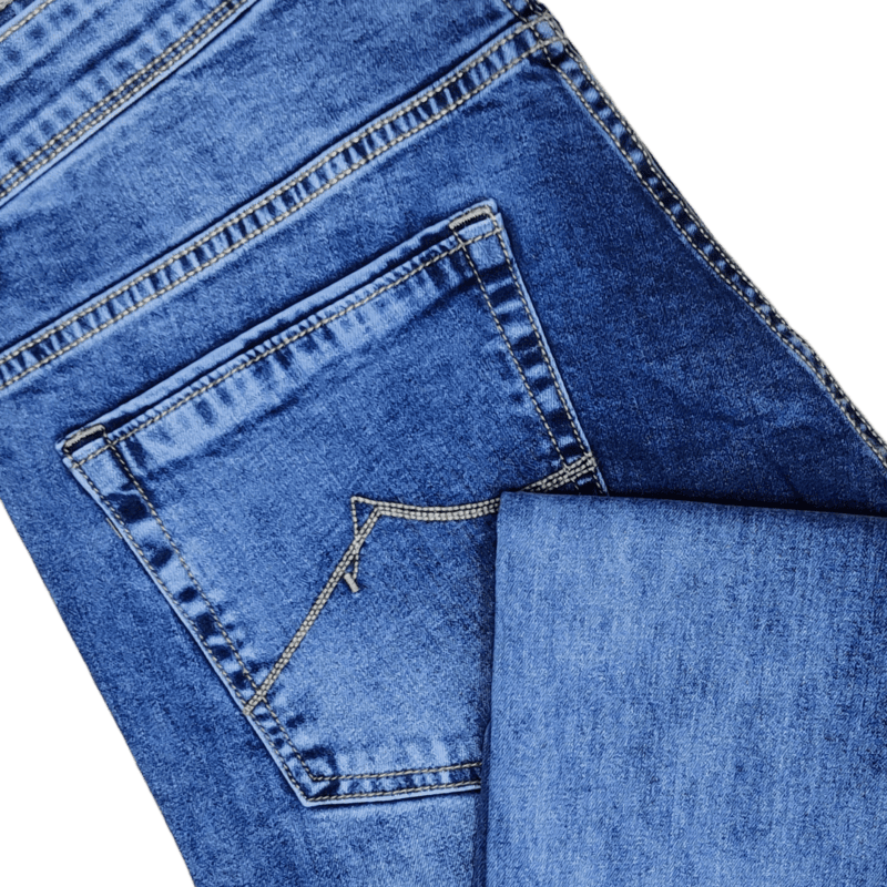 BLUE WASH JEANS