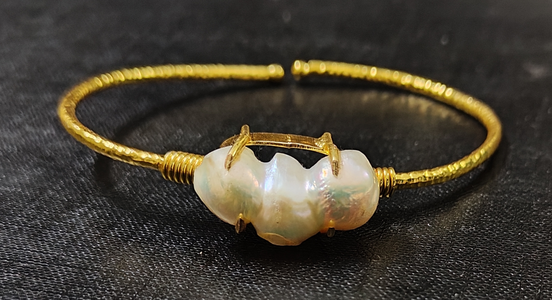 Bracelet - Fresh water pearl Adjustable