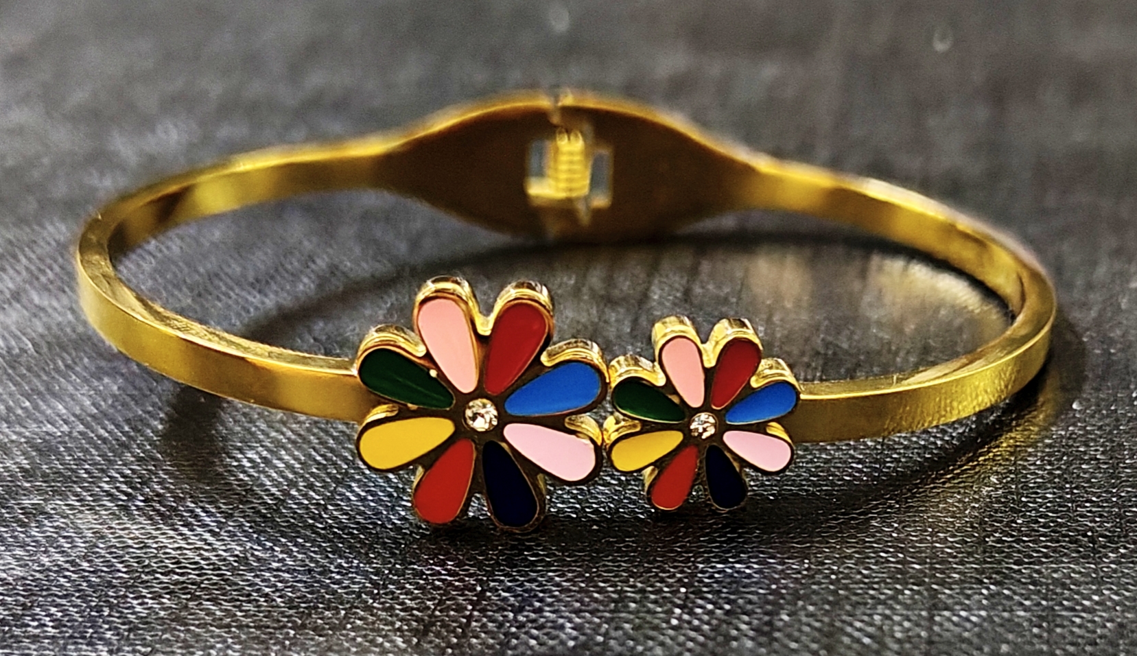 Bracelet - Multi Colour Flower
