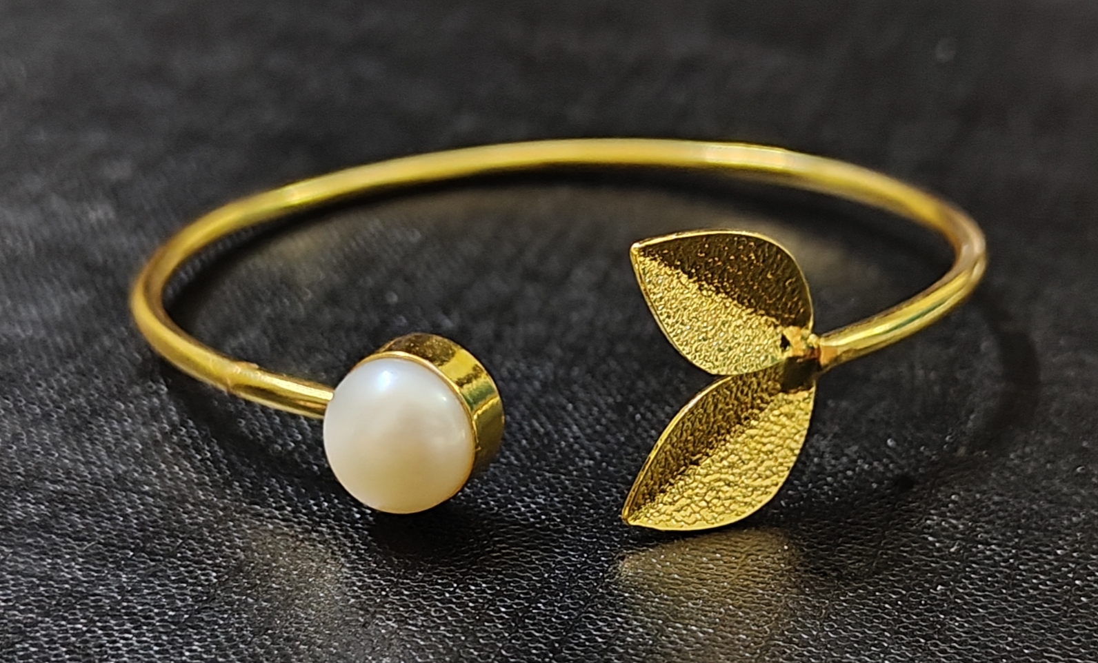 Bracelet - Real pearl Adjustable
