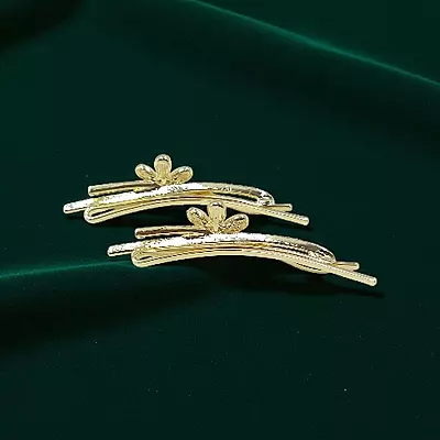 Elegant Golden Green Floral Hair Clips for Women