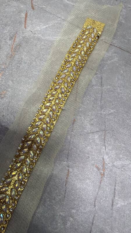 Diamond Arrow Cutdana H