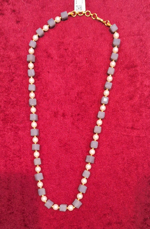 CHAIN CRYSTAL