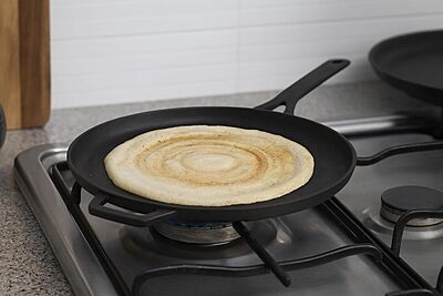 Onions Cast Iron Flat Tawa for Dosa, Roti & Paratha, Pre-Seasoned, Heavy Duty,