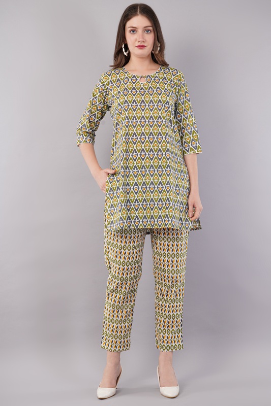 Women's Printed Co-ord Set with Tunic and Pants, Multicoloured