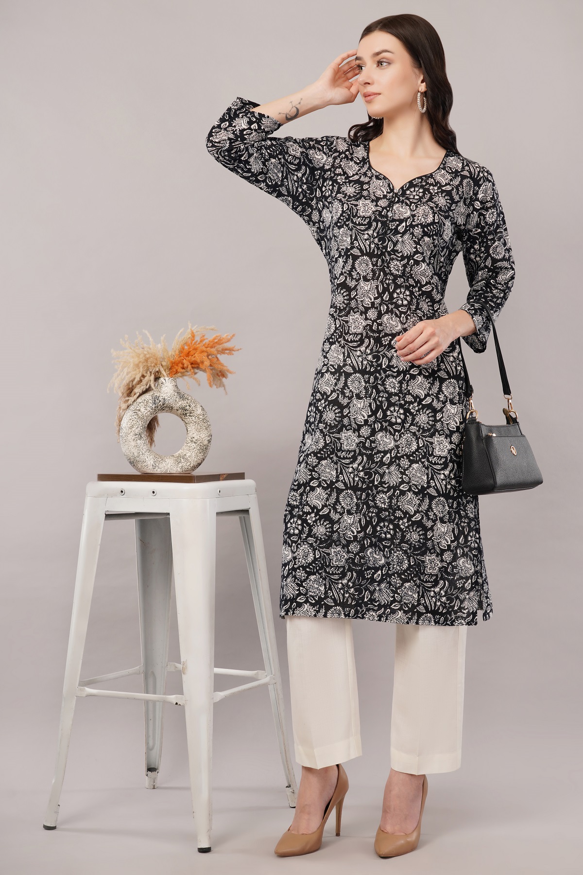 Elegant Floral Cotton Kurta, 3/4 Sleeve, Black and White