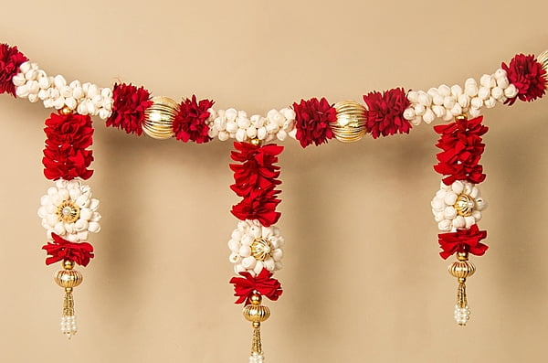 MAROON MOGRA TORAN
