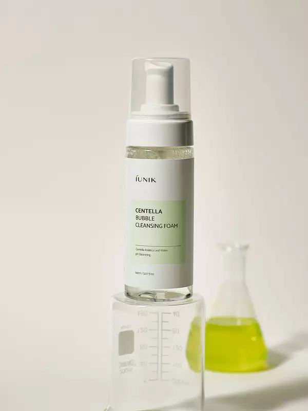IUNIK - Centella Bubble Cleansing Foam
