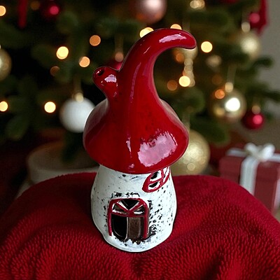 Ceramic Red Hat Christmas Tealight Candle Holder