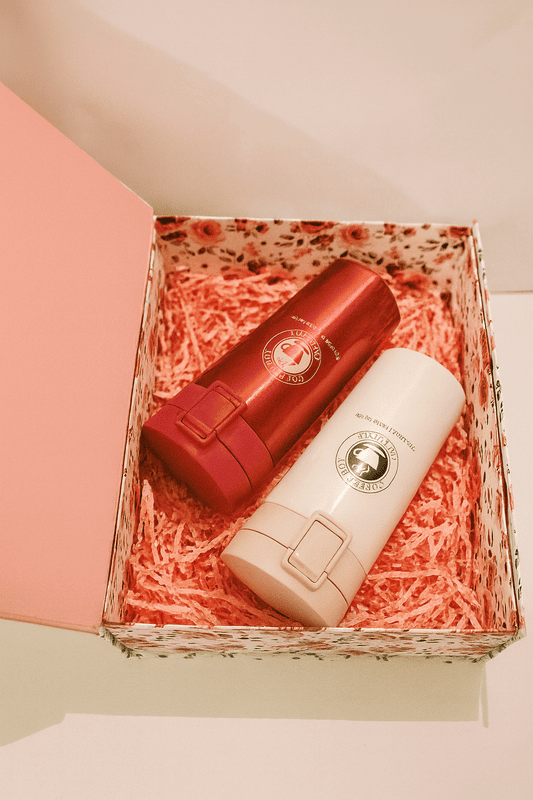 Luxury Double-Wall Vacuum Travel Mugs Gift Set – Red & Ivory (Set of 2)