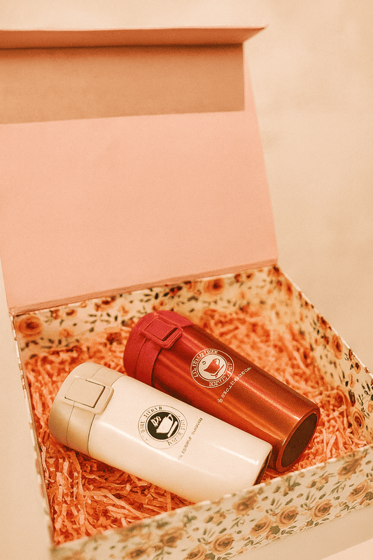 Luxury Double-Wall Vacuum Travel Mugs Gift Set – Red & Ivory (Set of 2)