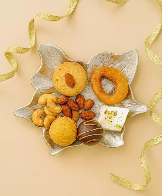 Buckeye Leaf Platter