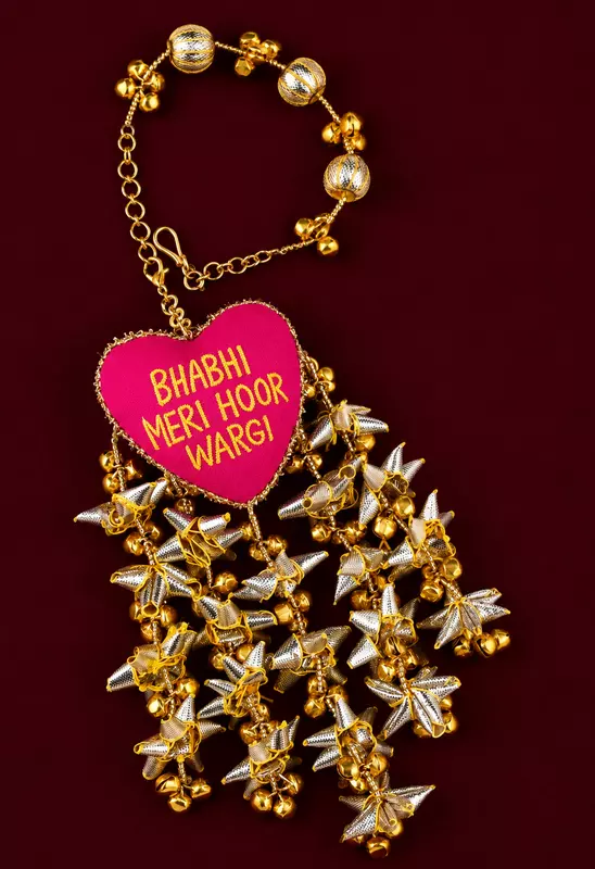 Bhabhi Meri Hoor Wargi Lumba Rakhi
