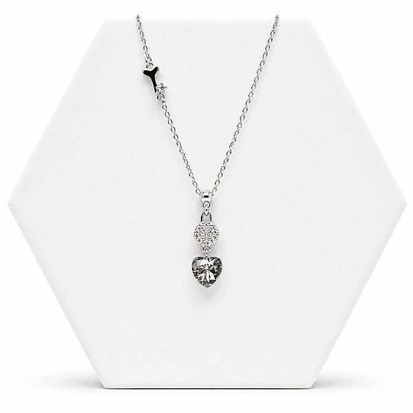 92.50 Silver Lock pendent with heart shaped green stone with Chain - 18