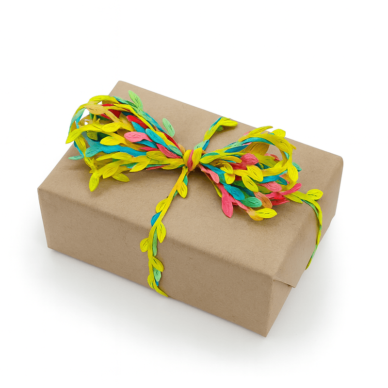 Leaf Cutout String - Multicolor