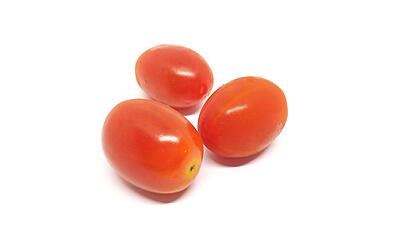 Cherry Tomatoes (Red) – Sweet, Juicy & Flavor-Packed